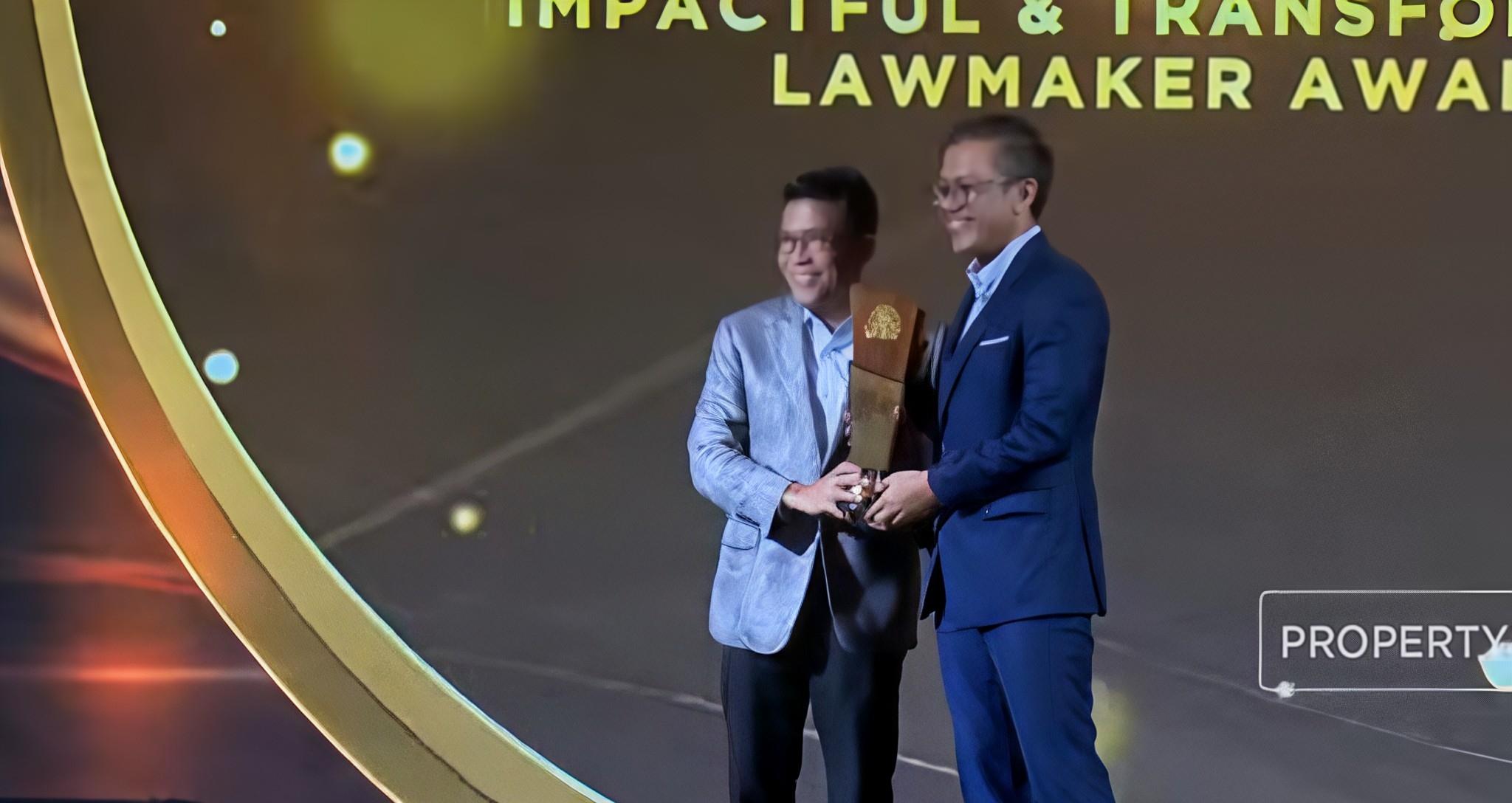 Misbakhun Raih Penghargaan Impactful & Transformative Lawmaker di CNBC Indonesia Awards 2025