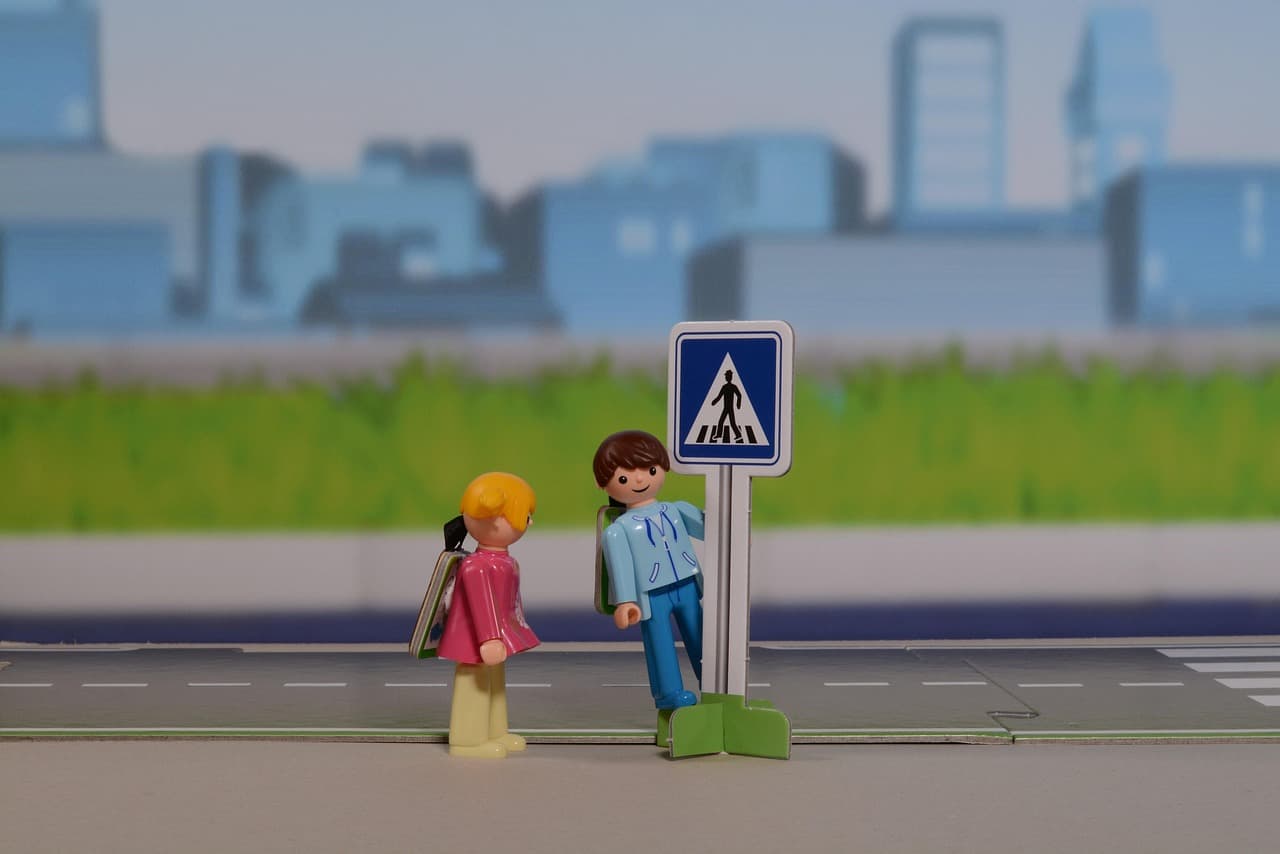 Bocah Hancurkan Kalung Emas Ibu Senilai Rp19 Juta untuk Dibagi-bagi ke Teman, Orang Tua Syok