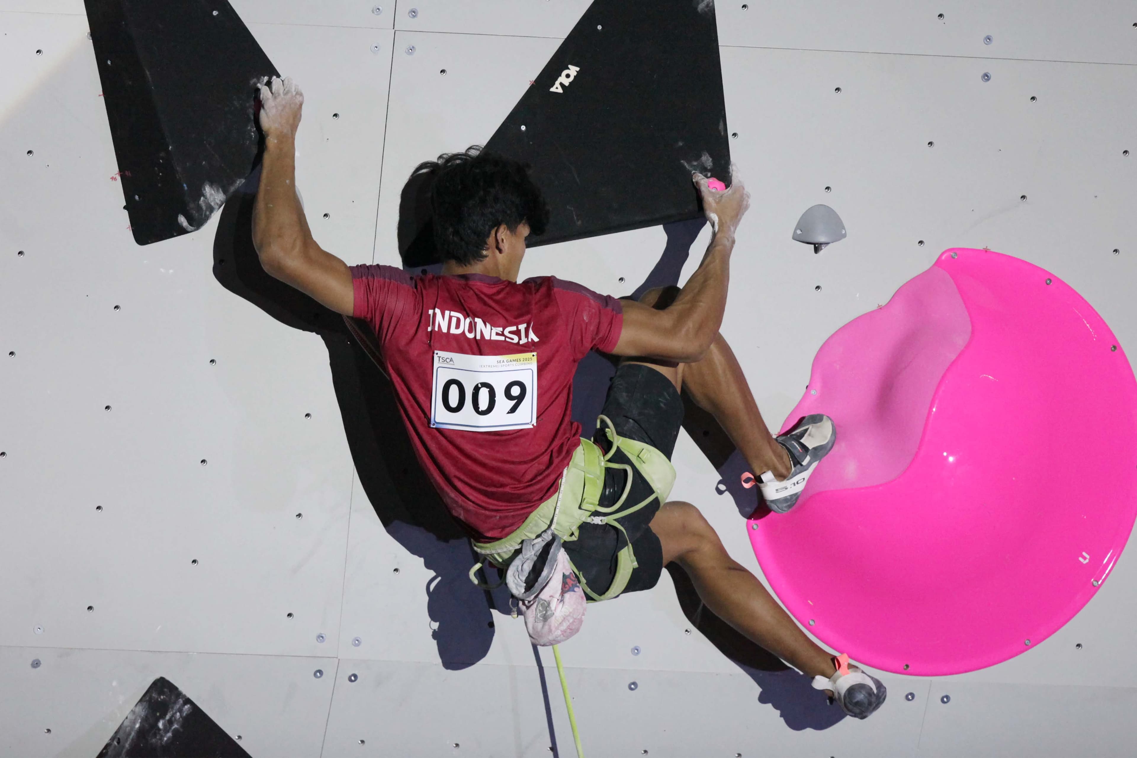 SEA Games: Yenny Wahid Minta Pemerintah Bangun Fasilitas Latihan Selain Bonus untuk Atlet Panjet Tebing