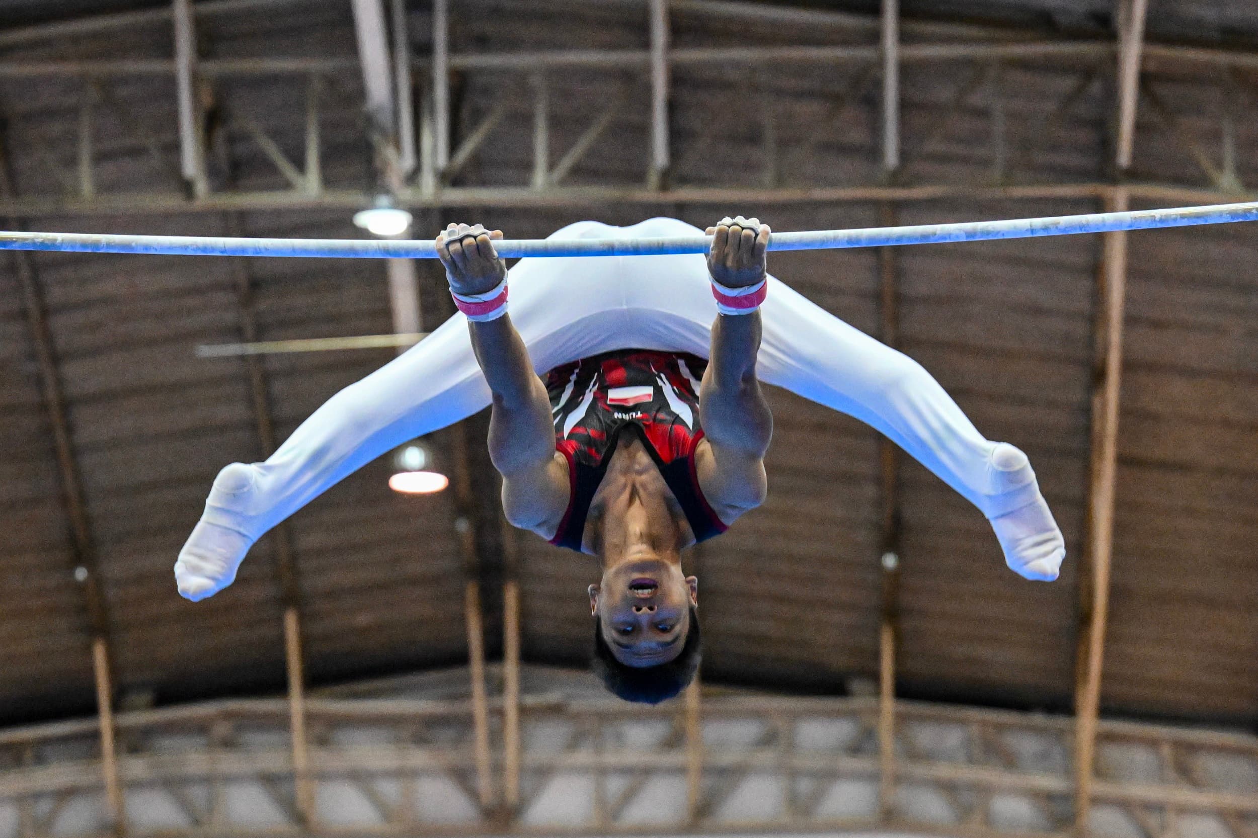 SEA Games: Tim Senam Indonesia Lampaui Target dengan 1 Emas, 2 Perak, dan 1 Perunggu