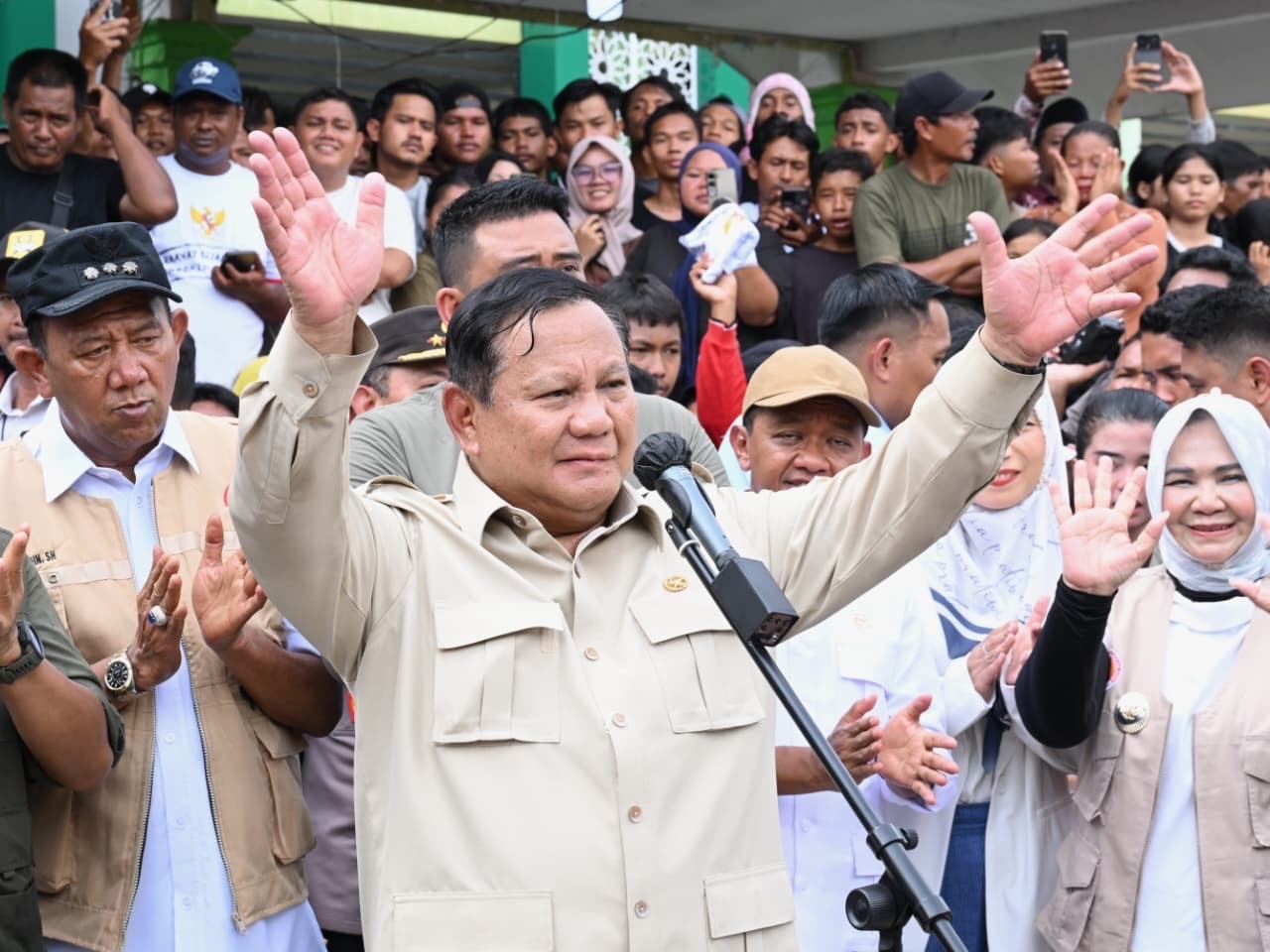 Jalan dan Jembatan di Aceh Berfungsi Kembali, Prabowo Beri Apresiasi untuk Para Petugas