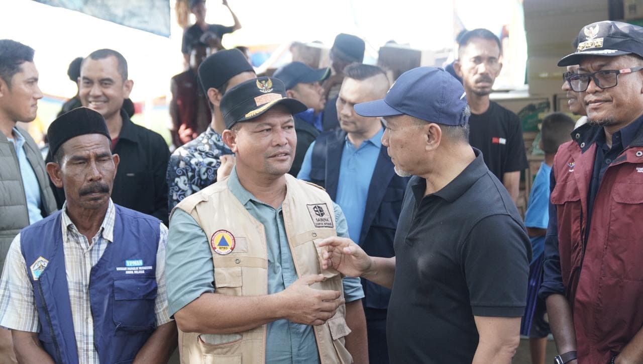 Hari Kedua Kunjungan Kerja di Sumatera, Menko Zulhas Susuri Pesisir Aceh Utara Terdampak Bencana