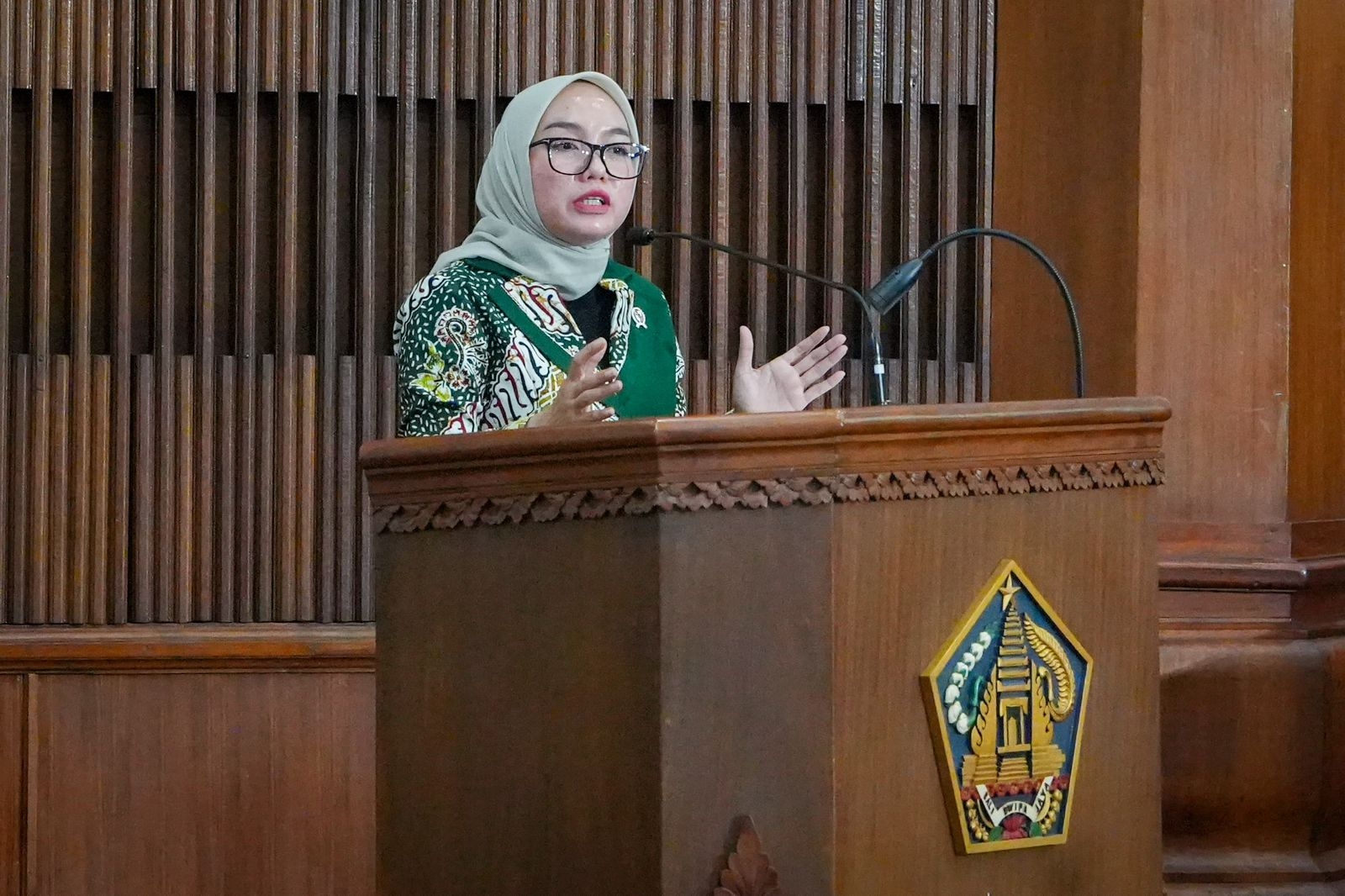 Wamenkop: Bali Jadi Teladan Nasional Ekonomi Koperasi Berbasis Budaya