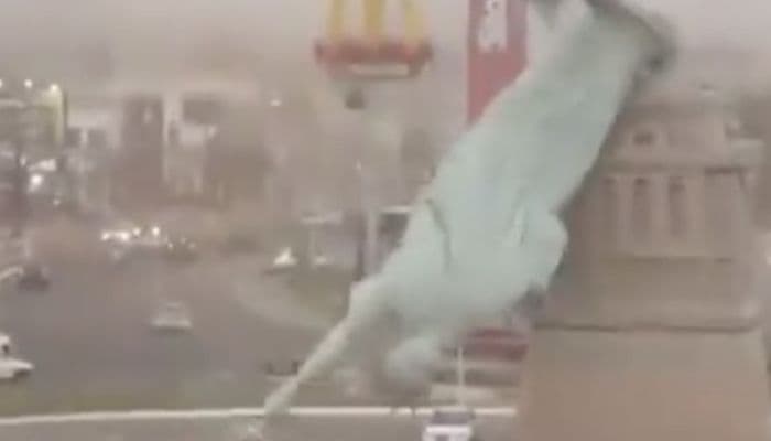 Heboh! Patung Liberty Roboh Dihantam Badai Dahsyat, Kepala Terlepas dari Badan