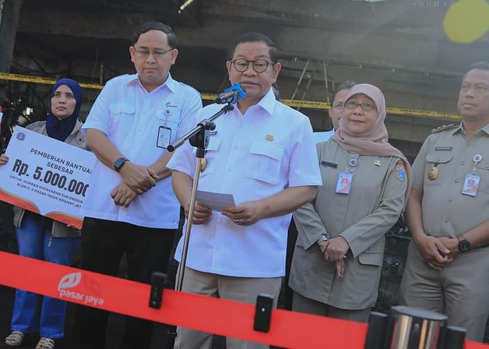 Jakarta Kirim Puluhan Truk Bantuan ke Aceh dan Sumatera, Pramono: Ini Kepedulian Bersama