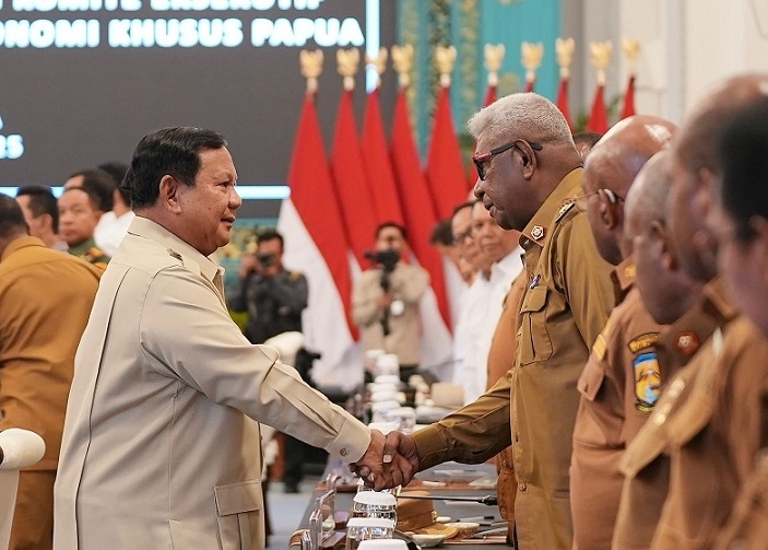 Peringatan Keras Prabowo ke Kepala Daerah Papua: Dana Otsus Jangan untuk Jalan-jalan