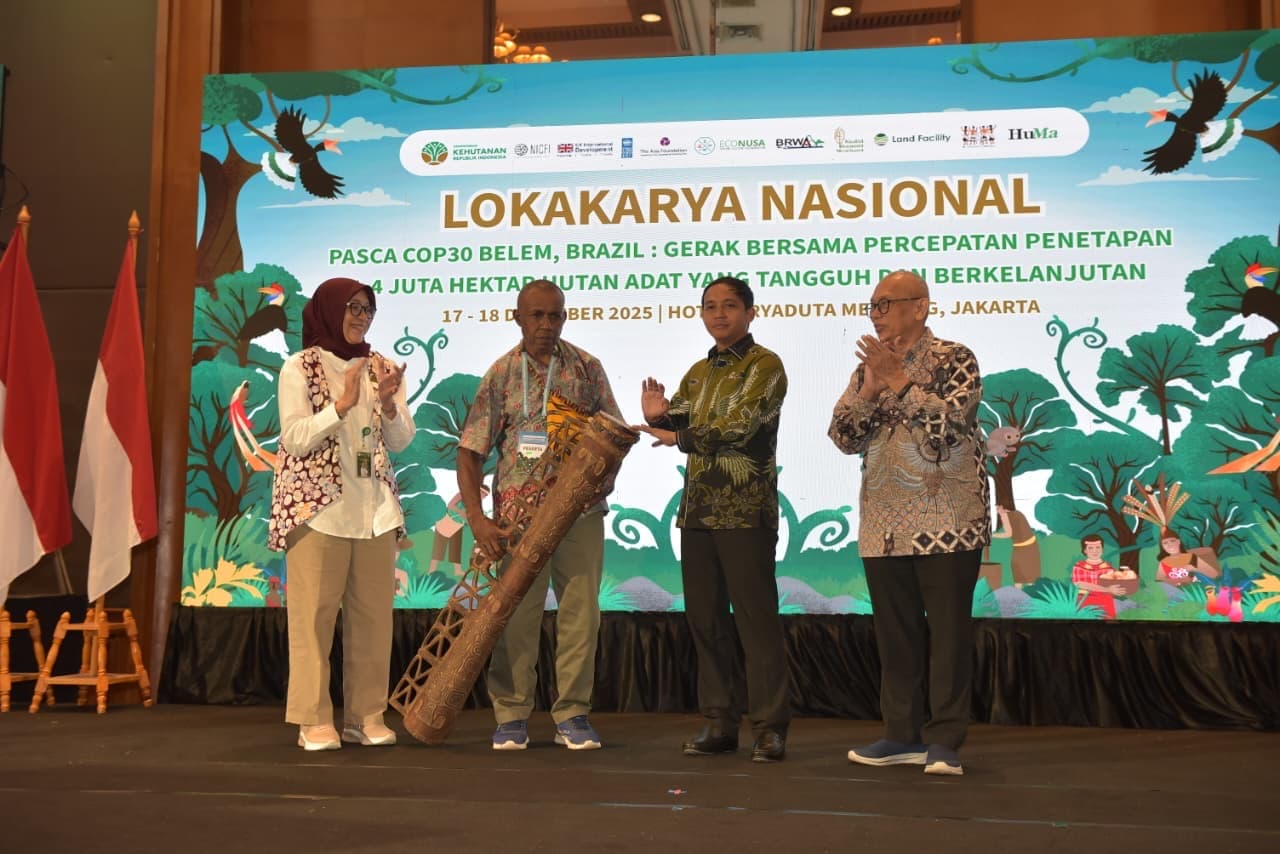 Percepatan 1,4 Juta Hektare Hutan Adat, Menhut Tekankan Perubahan Paradigma Pengelolaan Hutan