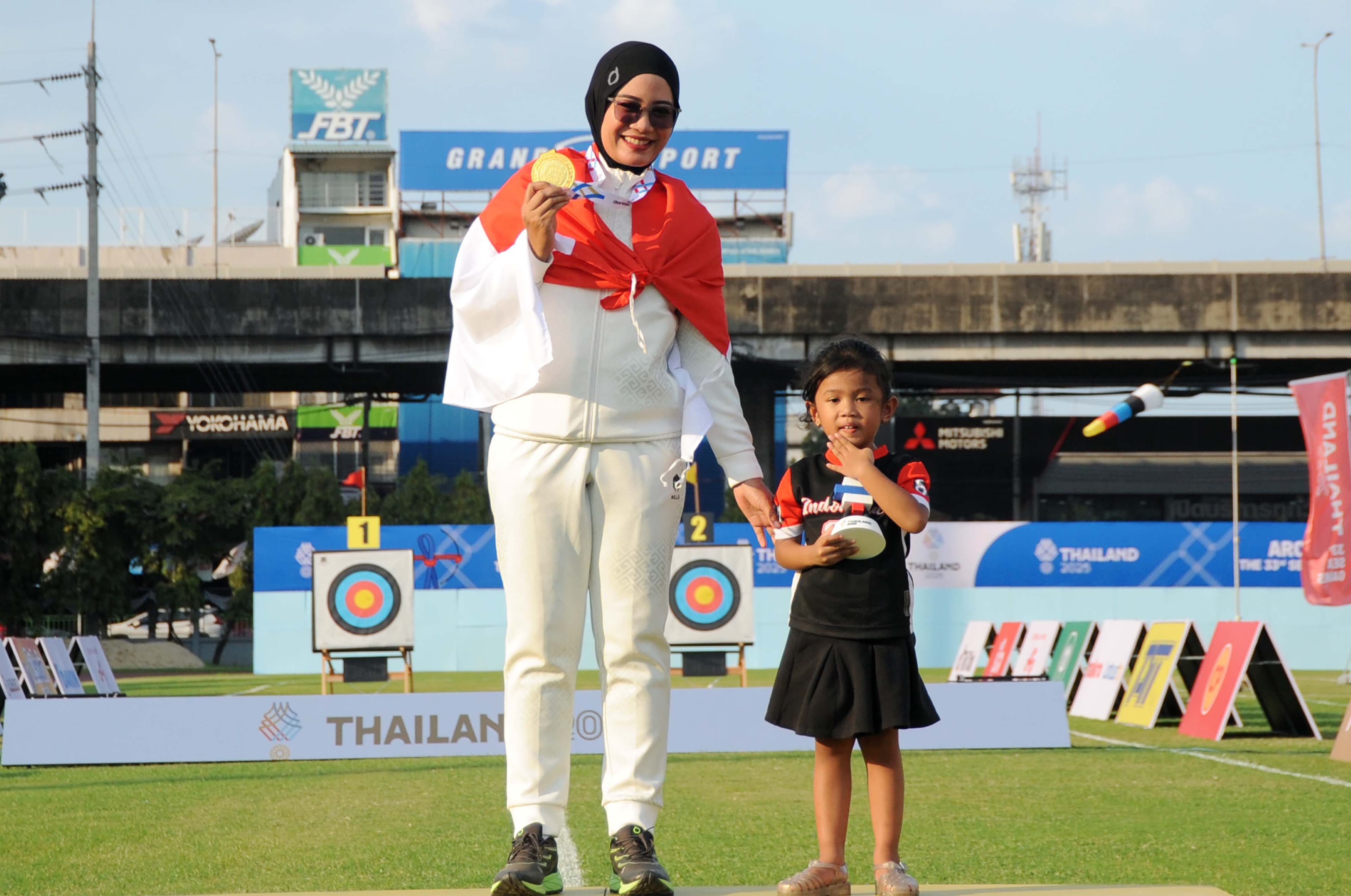 Rezeki Ganda Diananda Choirunisa di Rajamangala: Raih Emas dan Kabar Kehamilan