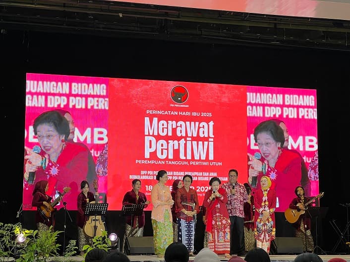 Megawati Ajak Kader Perempuan untuk Mandiri dan Mendidik Generasi