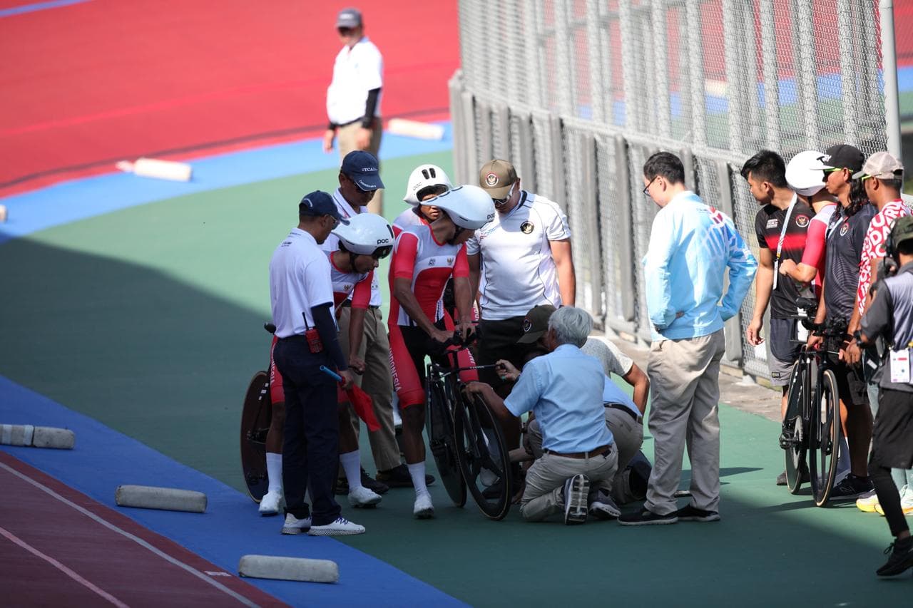 SEA Games: Tim Pursuit Putra Indonesia Didiskualifikasi, Ayustina Delia Amankan Perunggu