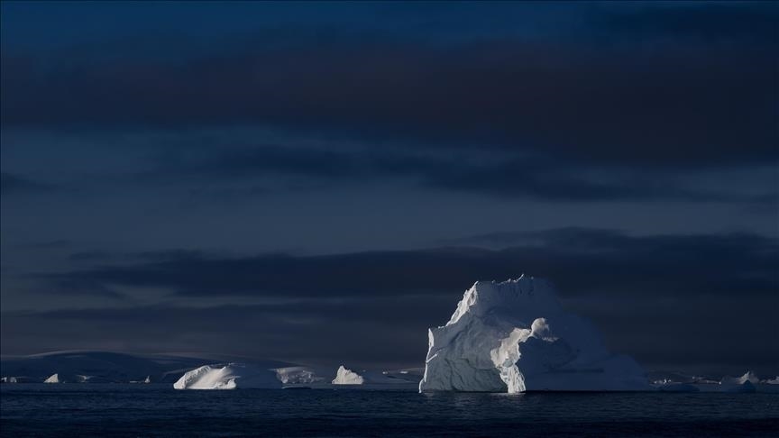Arktik Catat Tahun Terpanas dalam 125 Tahun, Es Laut Menyusut ke Titik Terendah 47 Tahun