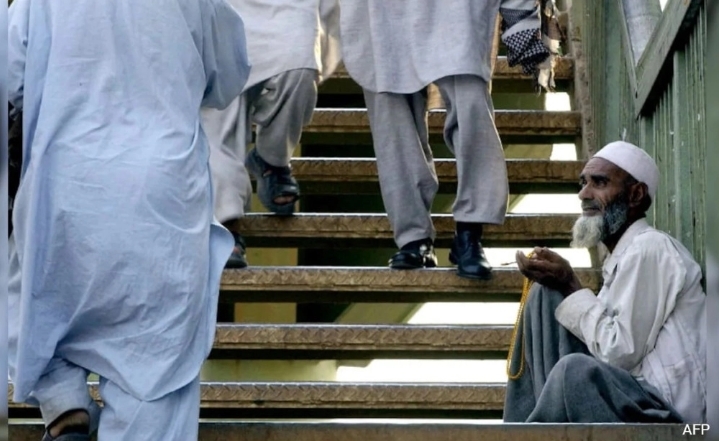 Saudi Deportasi Puluhan Ribu Warga Pakistan, Terbukti Mengemis Berkedok Jamaah Umrah