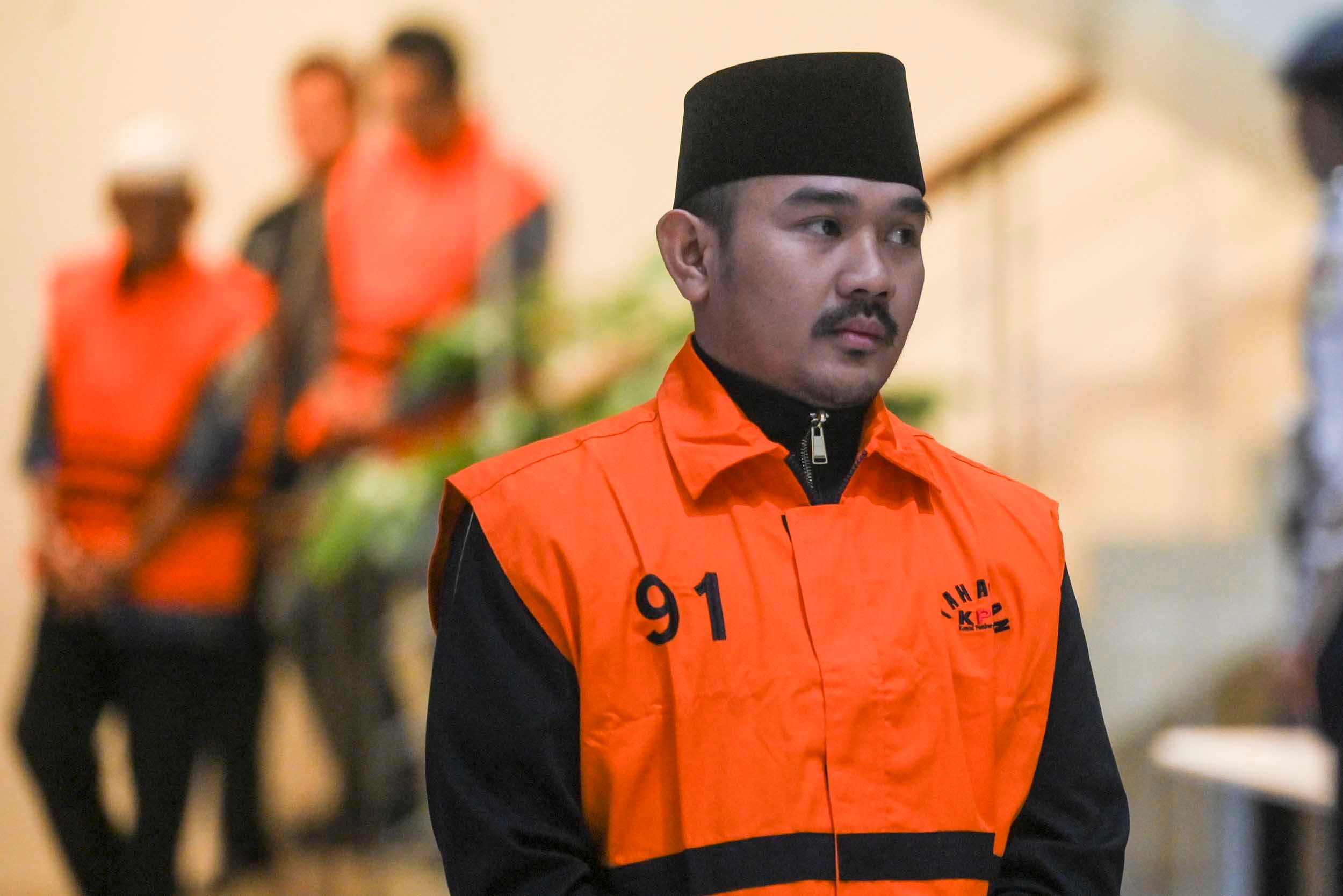 KPK Geledah Kantor Bupati Bekasi dan Sejumlah Dinas Setelah Penahanan Ade Kuswara