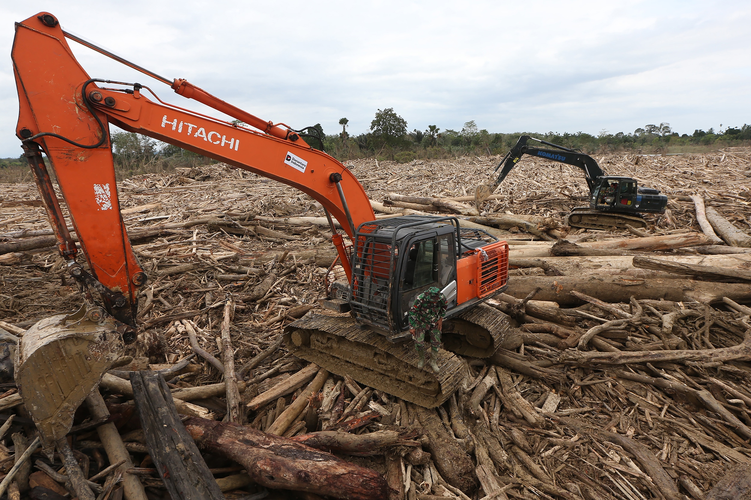 Pemulihan Aceh Tamiang Dikebut, PU Fokus Buka Akses dan Bersihkan Area