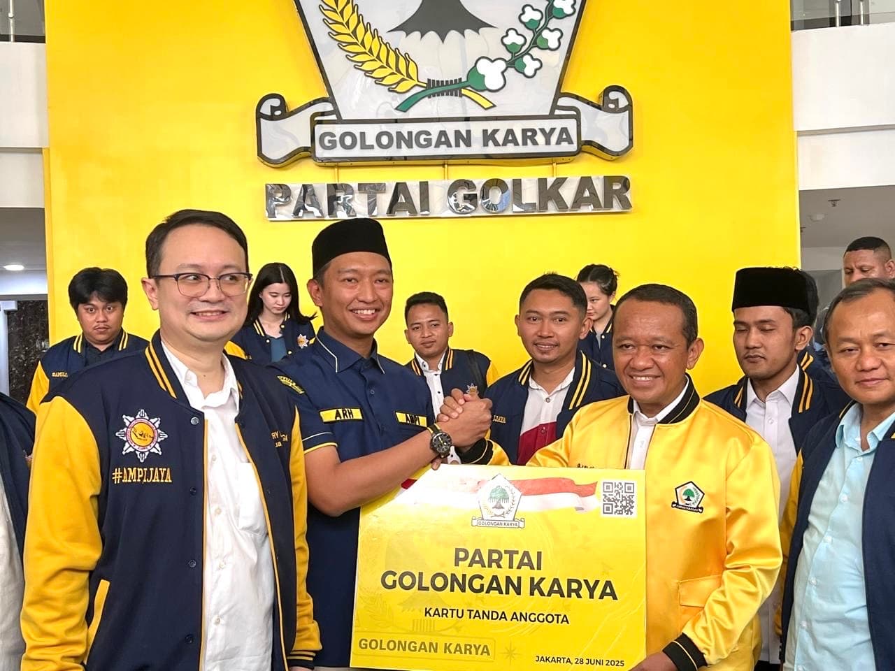 Bahlil Lahadalia Mampu Jadikan Partai Golkar Diminati Anak Muda