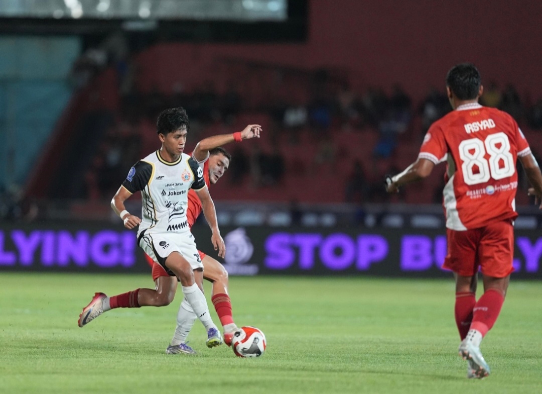 Gol Dianulir Wasit, Persija Tersungkur di Markas Semen Padang