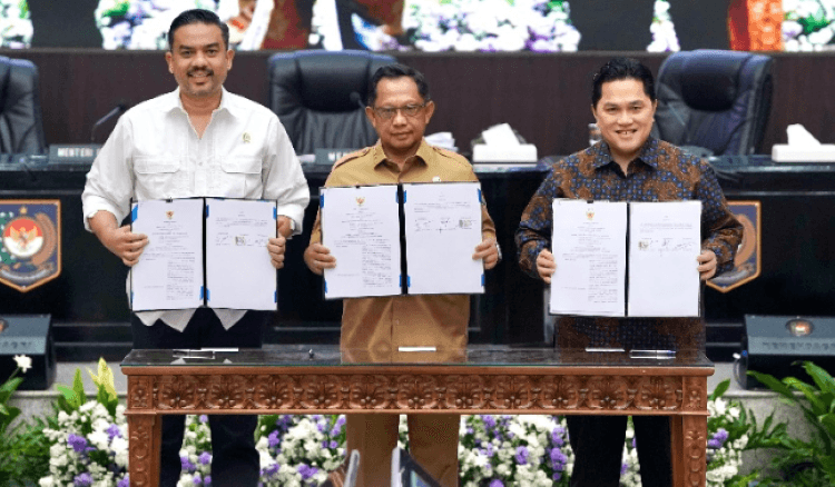 Menpora Erick Teken MoU dengan Mendagri dan Menteri UMKM Genjot Pengelolaan Sarpras Olahraga di RI