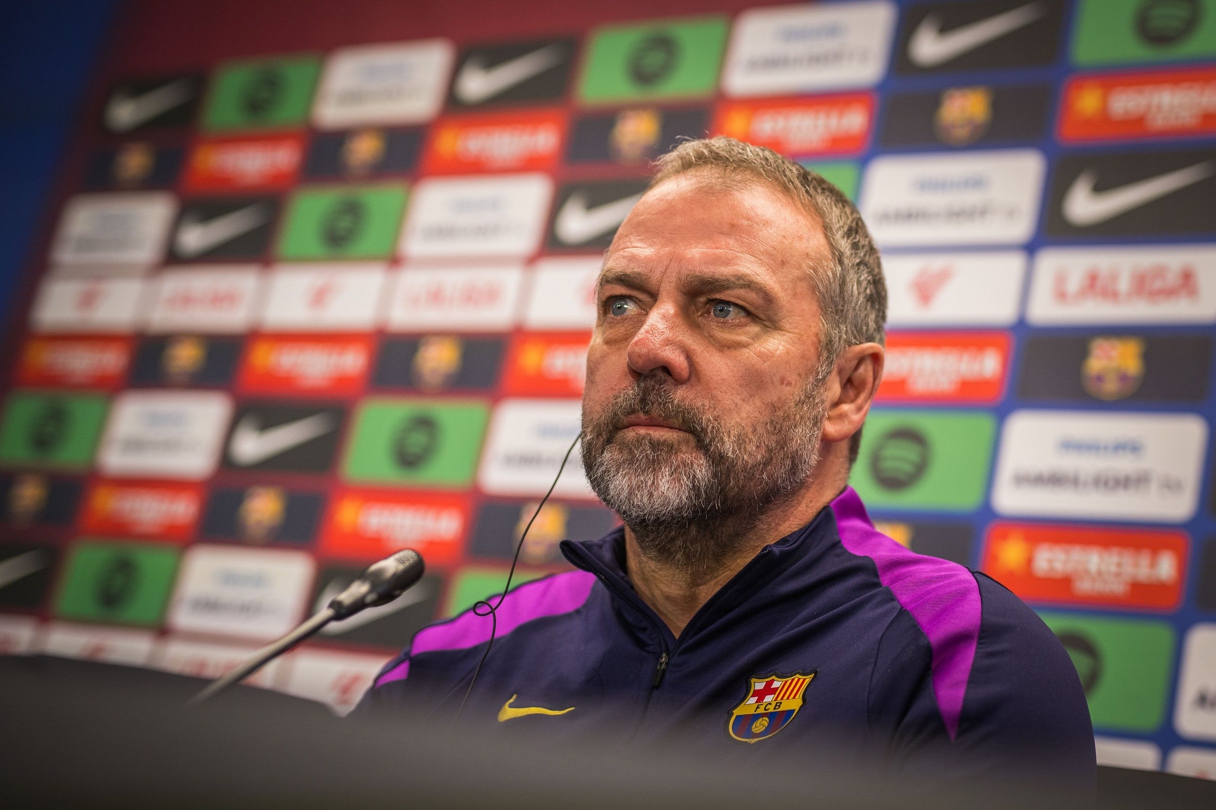 Espanyol vs Barcelona: Hansi Flick Sebut Peluang Ronald Araujo Kembali Main Tergantung Sang Pemain