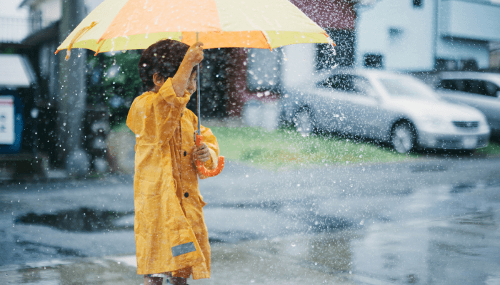 Musim Hujan Bikin Mudah Sedih dan Stres? Ini Penyebab dan Cara Mengatasinya