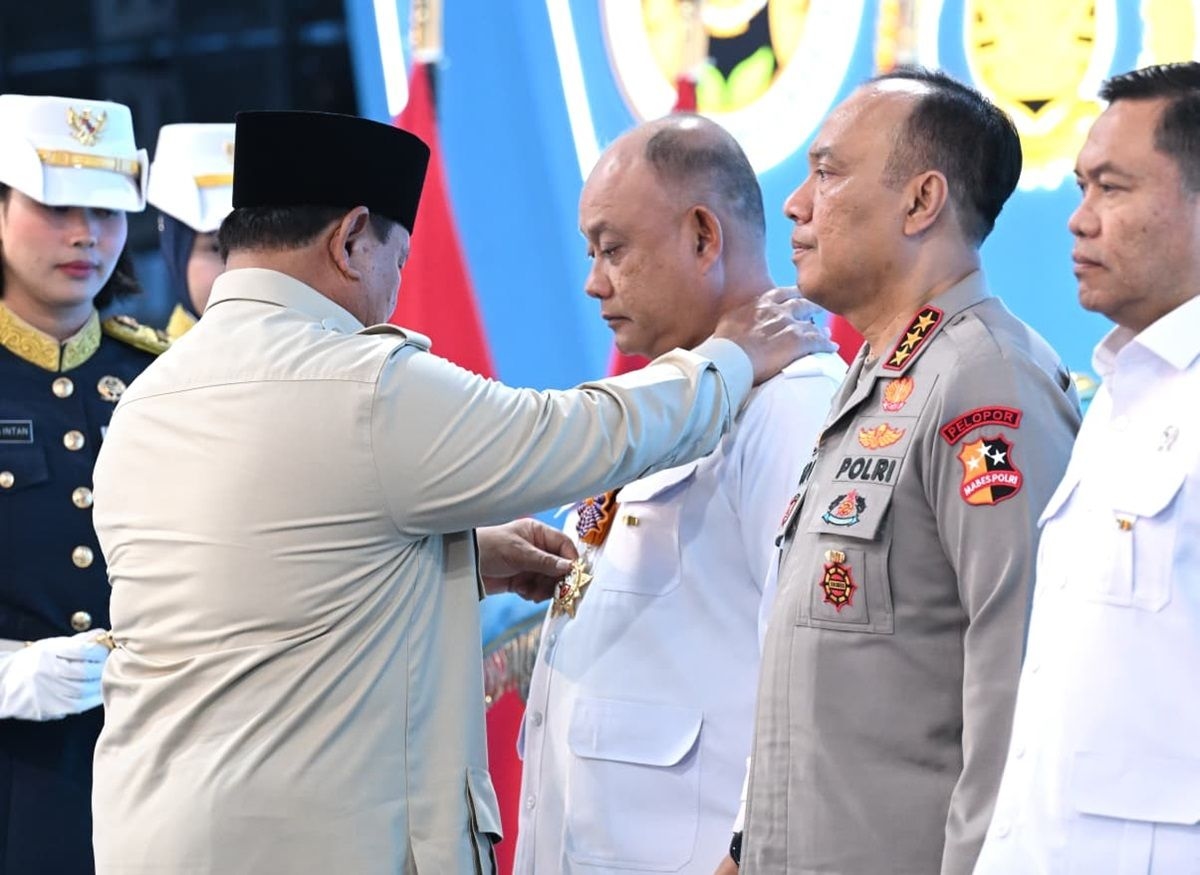 Presiden Prabowo Sematkan Tanda Kehormatan kepada 70 Tokoh Penggerak Gizi dan Ketahanan Pangan Nasional