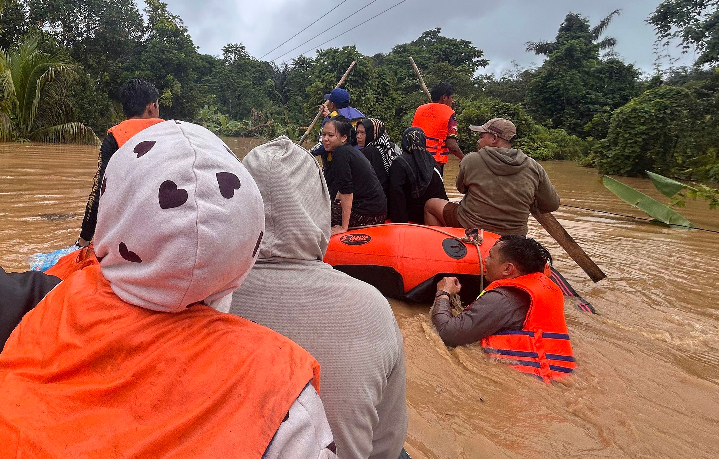 Kenali Banjir Bandang: Penyebab, Tanda Awal, dan Langkah Pencegahannya