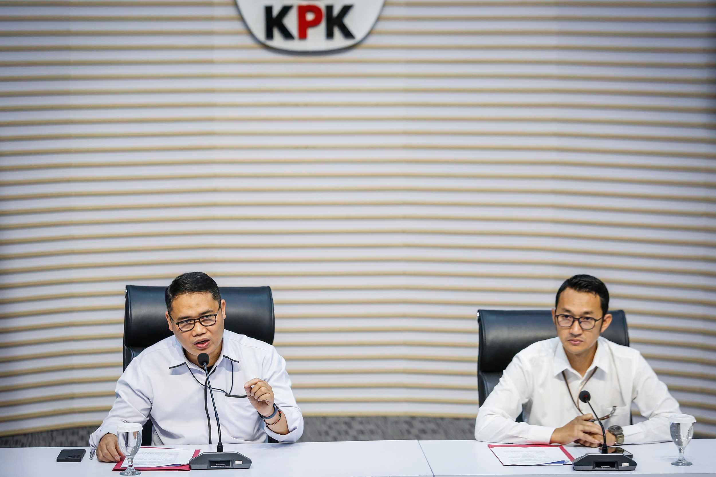 KPK Cecar Sekda Kabupaten Bekasi Soal Mutasi dan Promosi Jabatan