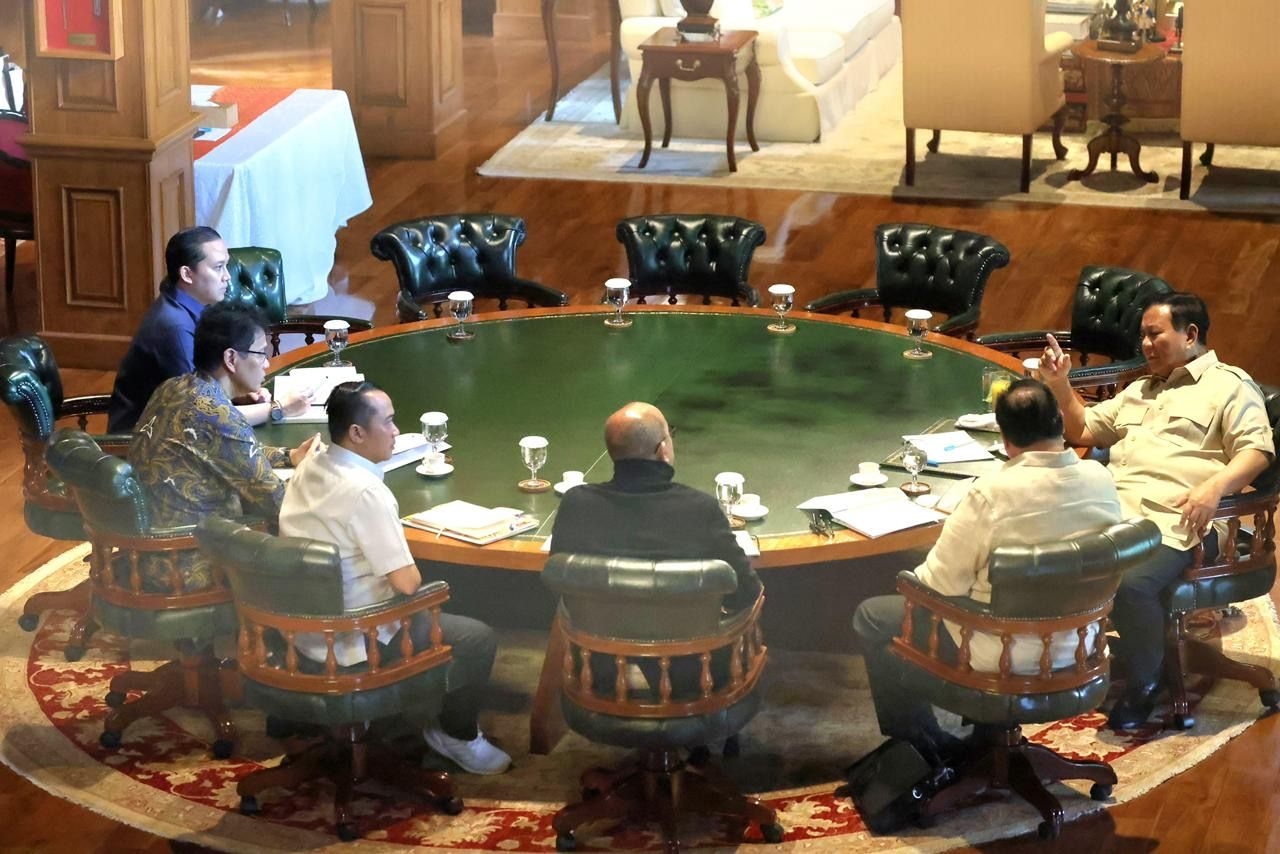 Jelang Teken Kesepakatan Tarif dengan AS, Prabowo Kumpulkan Menteri Bidang Ekonomi di Hambalang