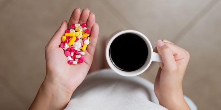 Bolehkah Minum Kopi Setelah Minum Obat? Ini Penjelasan Lengkap dan Dampaknya bagi Tubuh