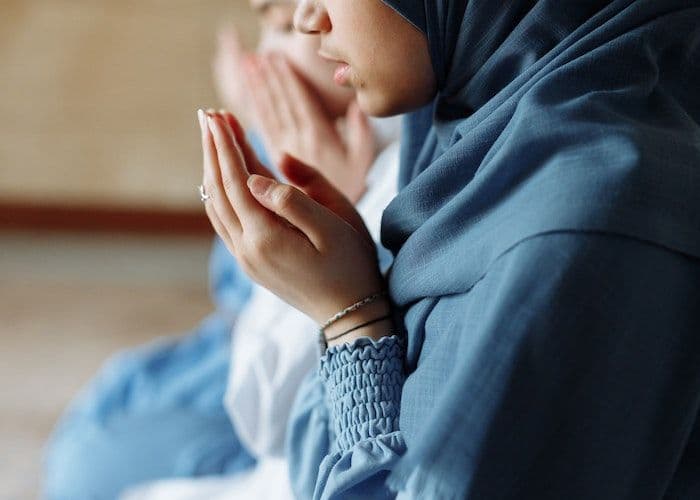 Bacaan Talqin untuk Orang yang Akan Meninggal, Lengkap dengan Tata Cara dan Artinya