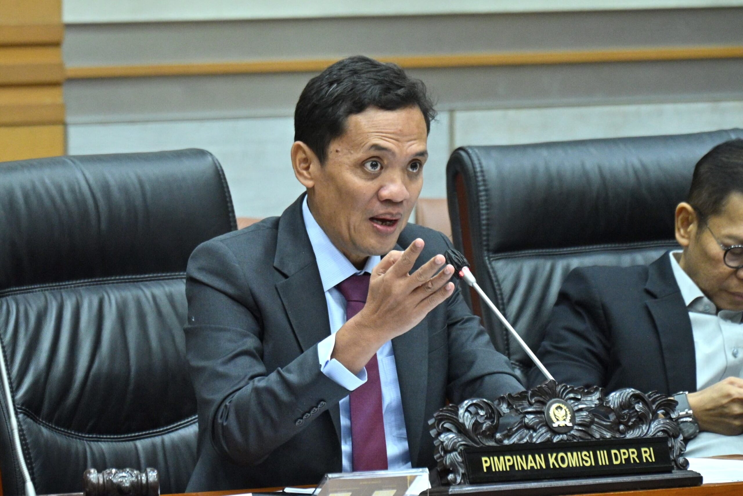 Komisi III DPR Desak Polri Kejar Bandar Judi Online Internasional hingga Aktor Pendukungnya